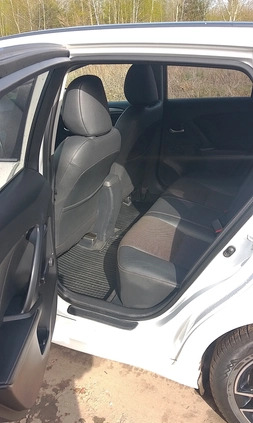 Toyota Avensis cena 58000 przebieg: 149000, rok produkcji 2016 z Warszawa małe 277